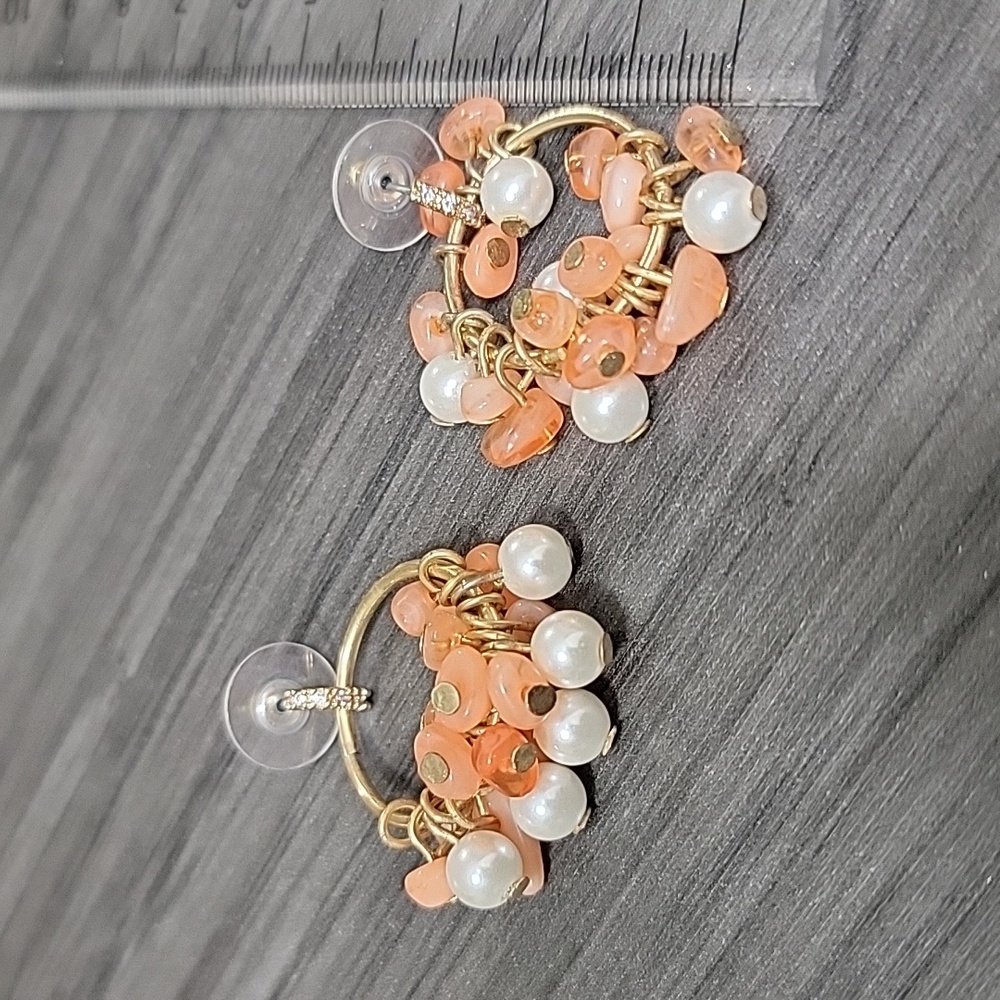 Earrings orange and white